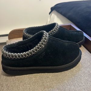 Ugh Tazman Slippers